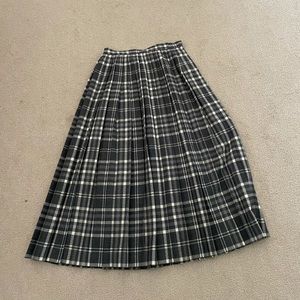 Vintage Evan Picone pleated skirt ❤️